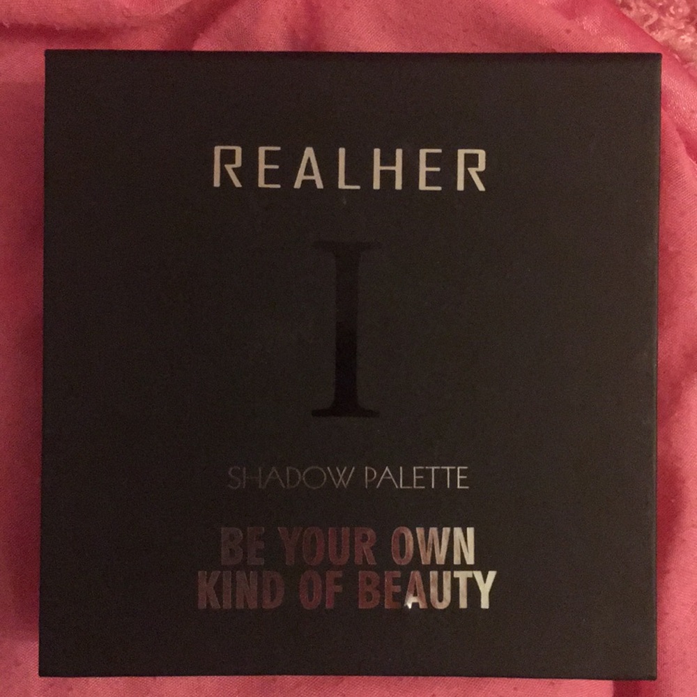 Real her Eyeshadow Palette